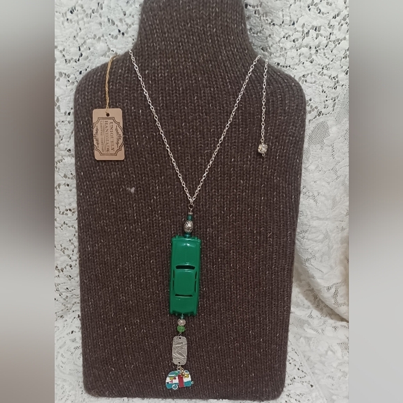 Handmade Necklace: - Picture 5 of 10